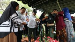 BAZNAS RI Beri Santunan Bagi 15 Keluarga Korban Meninggal Kecelakaan Kereta di Bekasi