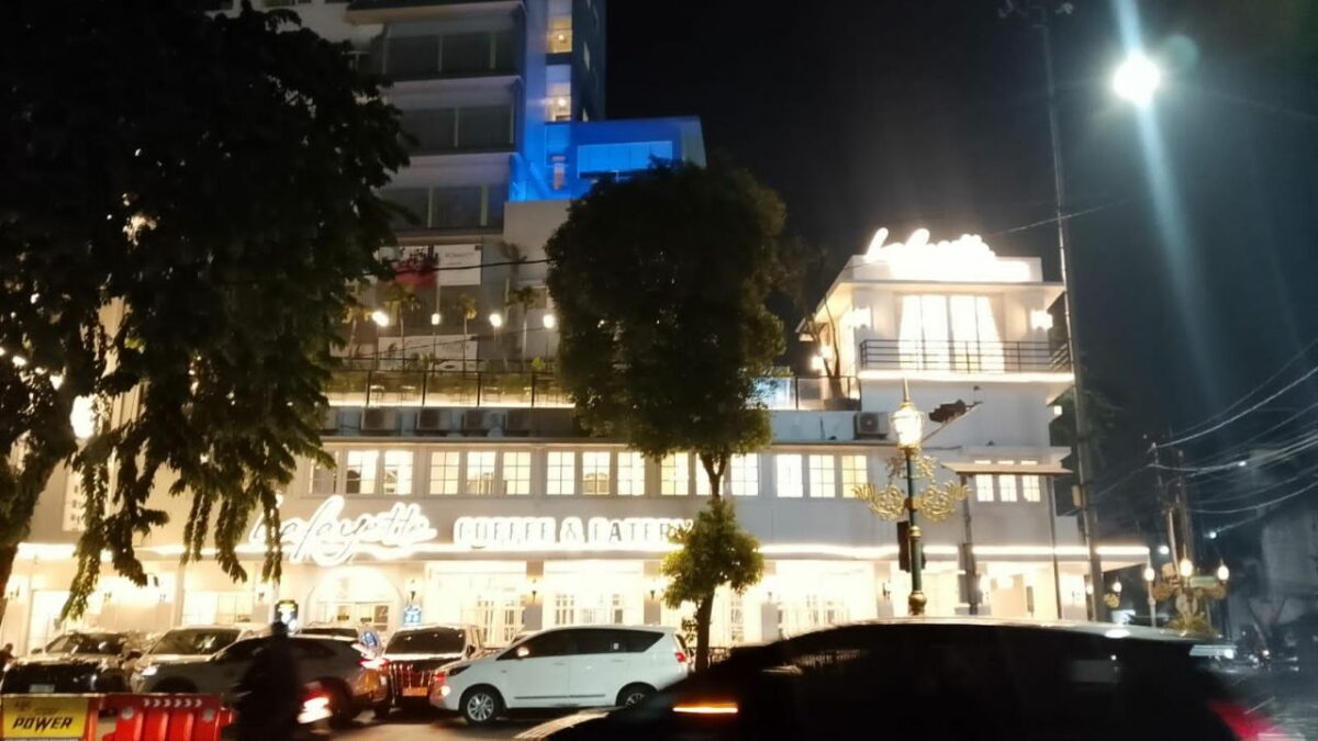 Meta Description: Kasus kasir kafe di Malang bongkar modus bill gantung. Pelaku usaha F&B diminta perketat pengawasan transaksi. Slug: modus-bill-gantung-kasir-malangan Tags: bill gantung, kasir curang, usaha F&B, sistem kasir, penggelapan uang, Malang Meta Description: Kasus kasir kafe di Malang bongkar modus bill gantung. Pelaku usaha F&B diminta perketat pengawasan transaksi. Slug: modus-bill-gantung-kasir-malangan Tags: bill gantung, kasir curang, usaha F&B, sistem kasir, penggelapan uang, Malang