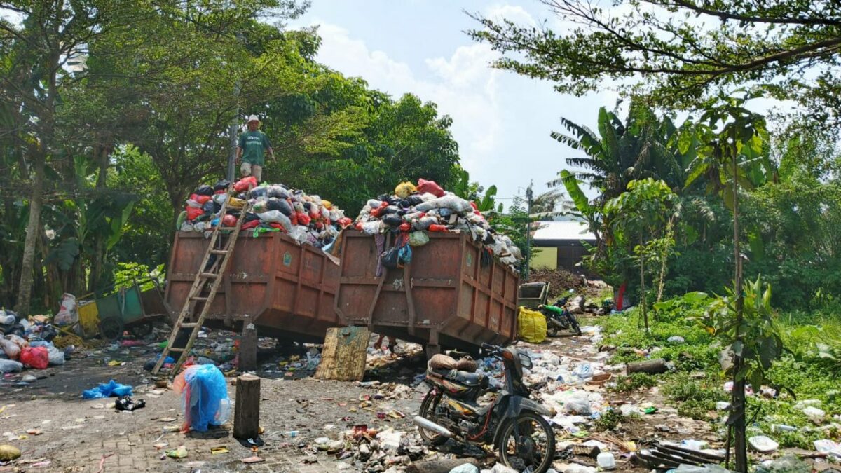 Pengadaan Alat Sampah Diduga Bermasalah, Dua Pejabat DLH Kota Malang Diperiksa Polda Jatim
