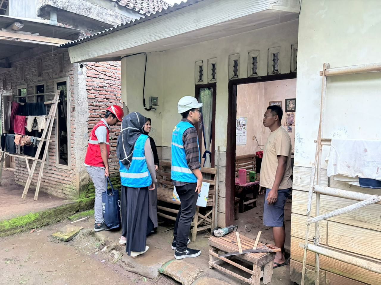 PLN Malang Nyalakan Harapan Warga Sidoluhur Lewat “Light Up The Dream”