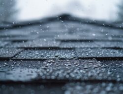 Akhir Pekan Warga Jatim Diwarnai Ancaman Cuaca Ekstrem