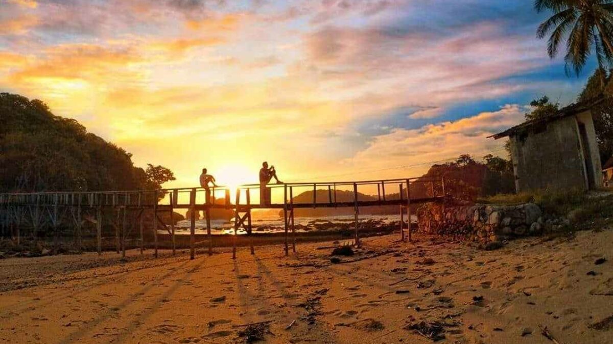 Panduan Long Weekend di Malang: Rekomendasi 5 Pantai JLS