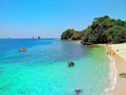 Pantai Tiga Warna Malang: Cara Reservasi, Rute, dan Tips Agar Tidak Kehabisan Slot