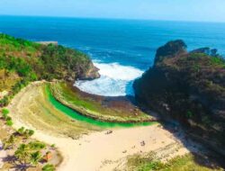 Pantai Batu Bengkung Malang: Keindahan Karang Unik dan Kolam Alami yang Belum Banyak Diketahui