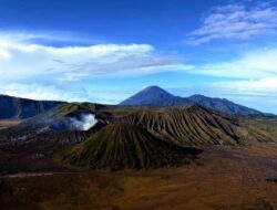 Gunung Bromo dari Malang: Rute, Jeep, dan Tips Biar Sunrisemu Tidak Berakhir Zonk
