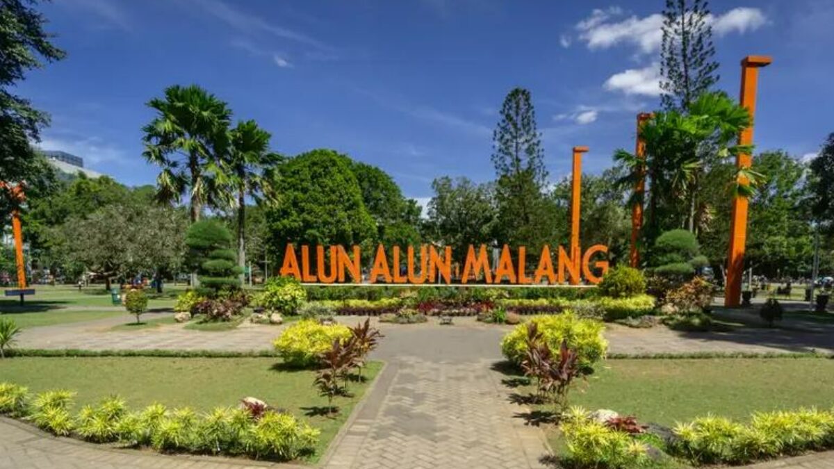Alun-Alun Kota Malang: Wisata Gratis 24 Jam yang Beda Rasanya di Setiap Waktu