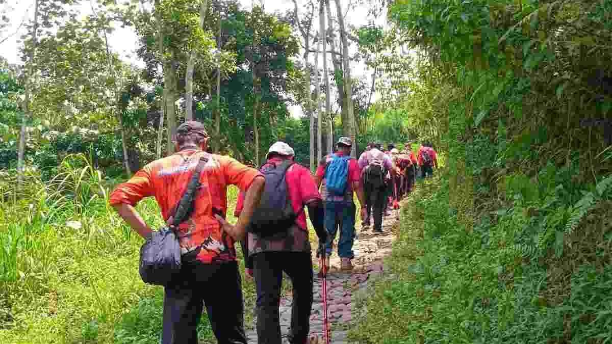 Manfaat Jalan Kaki di Alam Terbuka yang Jarang Diketahui — dan Malang Punya Semua Rutenya
