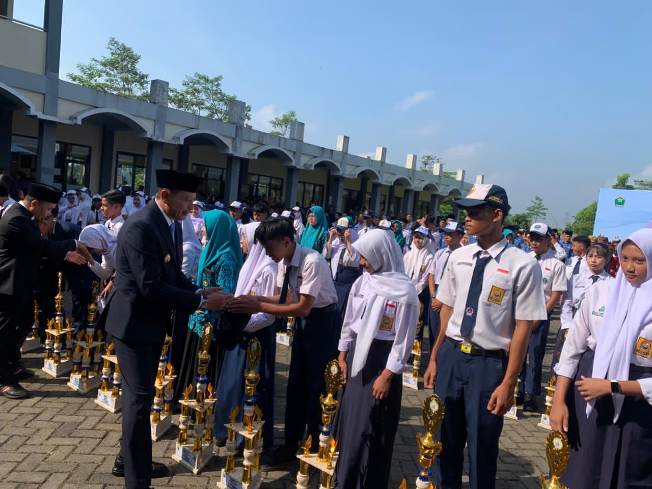 Hardiknas 2026 Digelar di Sekolah, Wali Kota Malang Tegaskan Arah Pendidikan Berkualitas