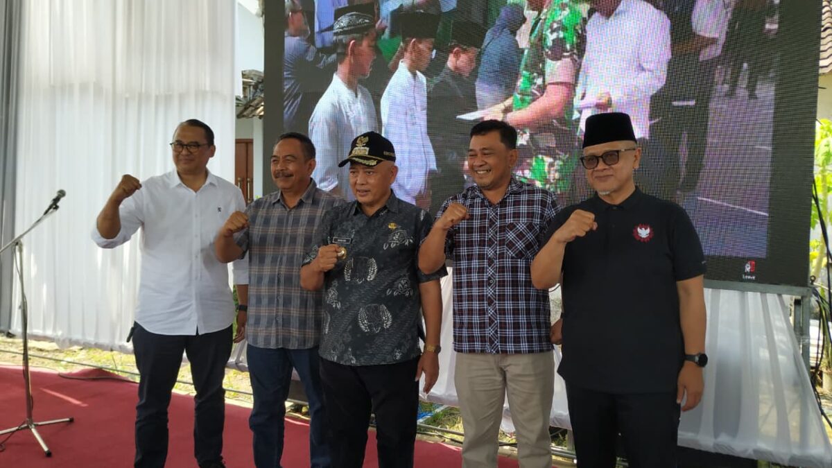 Bupati Sanusi Libatkan PG Krebet Sukseskan Swasembada Gula Nasional Bupati Sanusi Libatkan PG Krebet Sukseskan Swasembada Gula Nasional