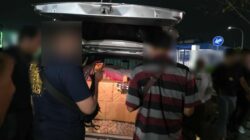 Kejar Minibus Silver di Karanglo, Bea Cukai Malang Gagalkan Peredaran 183.800 Batang Rokok Ilegal