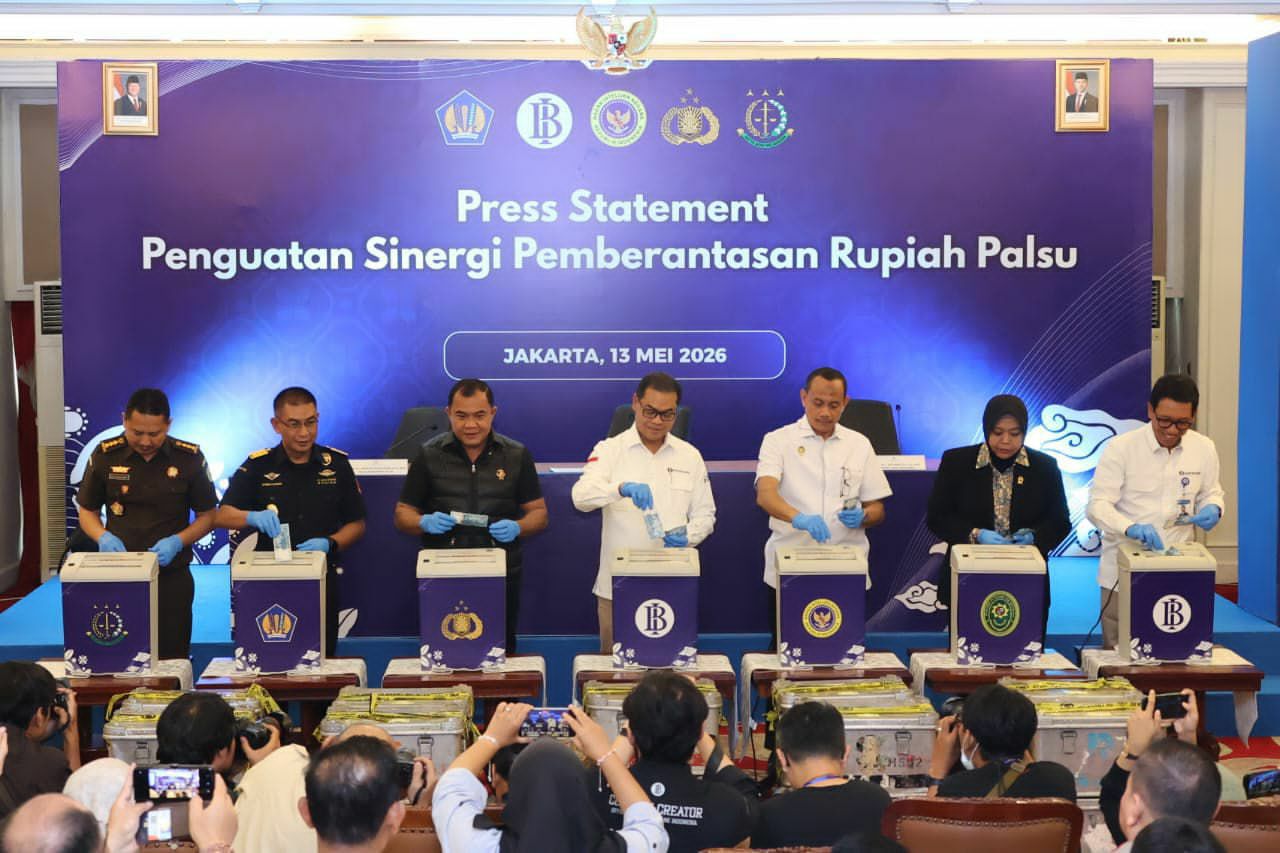 Polri dan BI Musnahkan 466 Ribu Lembar Uang Palsu, Peredaran Turun Jadi 1 PPM