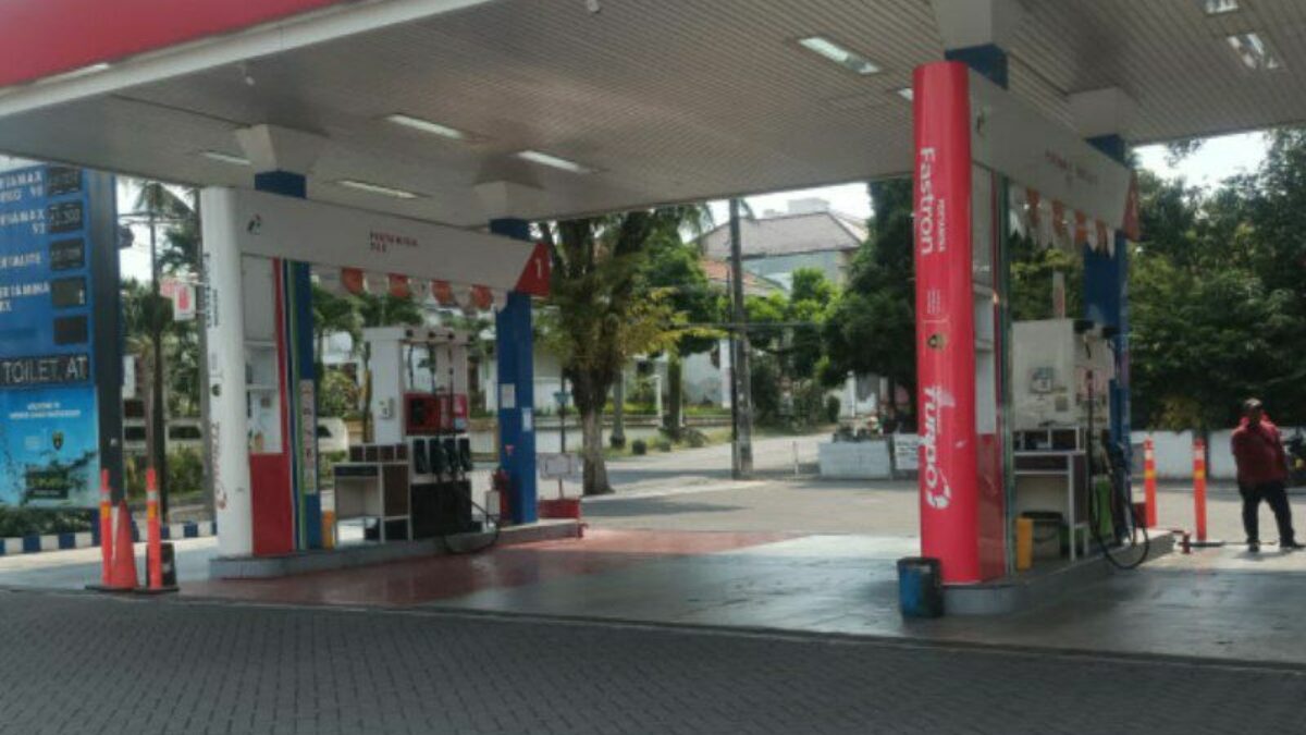 Pelaku Bermotor Gasak Rp3,9 Juta di SPBU Tidar Malang, Polisi Ungkap Nopol Ditutup Isolasi