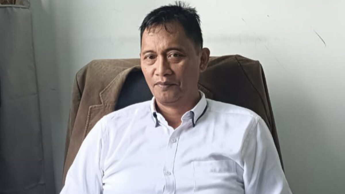 Pelemahan Rupiah Tembus Rp17 Ribu, Pakar UB Minta Publik Tak Terjebak Kepanikan