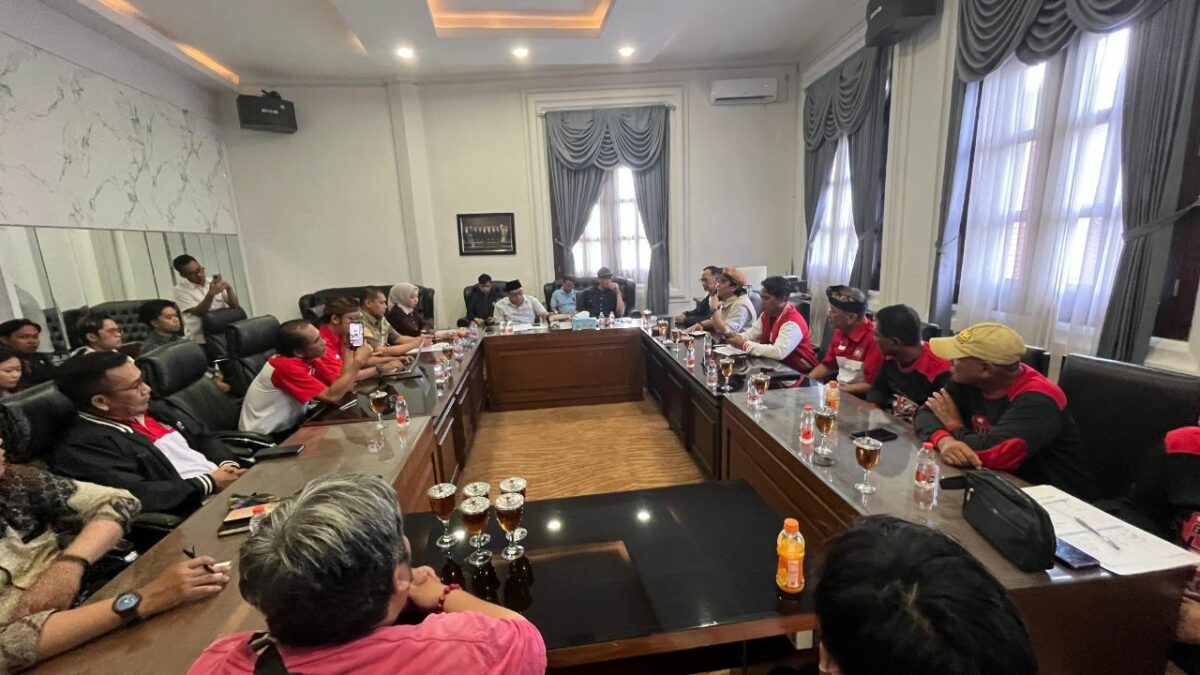Perundungan Masih Marak di Kota Malang, Pelajar SMAN 6 Trauma hingga Takut Kembali Sekolah Perundungan Masih Marak di Kota Malang, Pelajar SMAN 6 Trauma hingga Takut Kembali Sekolah