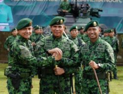 Pangdivif 1 Kostrad Pimpin Sertijab Danyonkav 1 dan Terima Brevet Kehormatan Kavaleri