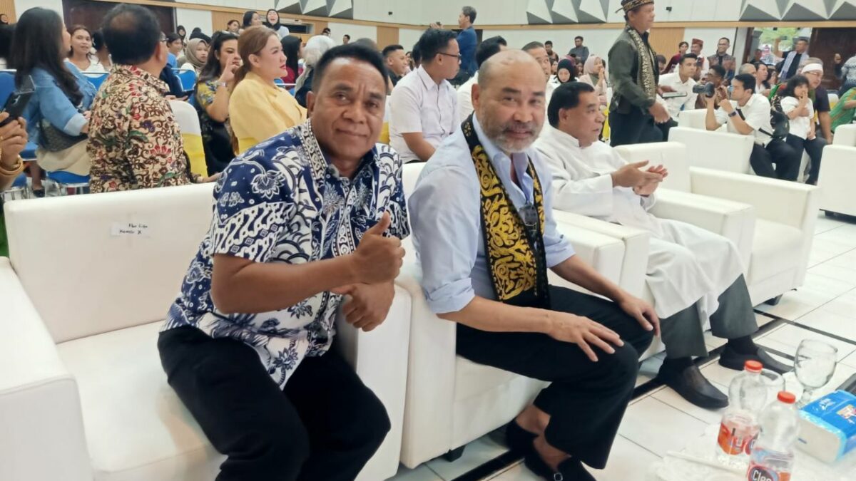 Victor Laiskodat Kucurkan Rp600 Juta untuk Mahasiswa NTT di Malang