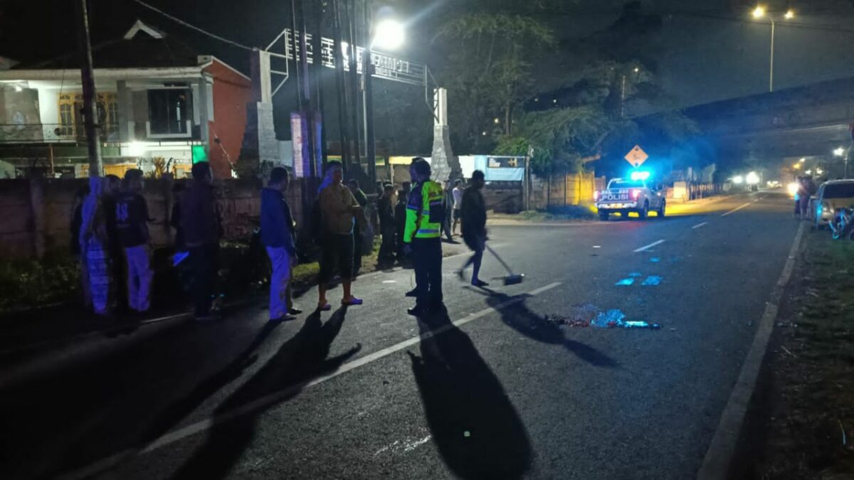 Pelajar SMK Tewas dalam Kecelakaan Adu Depan di Pakis Malang