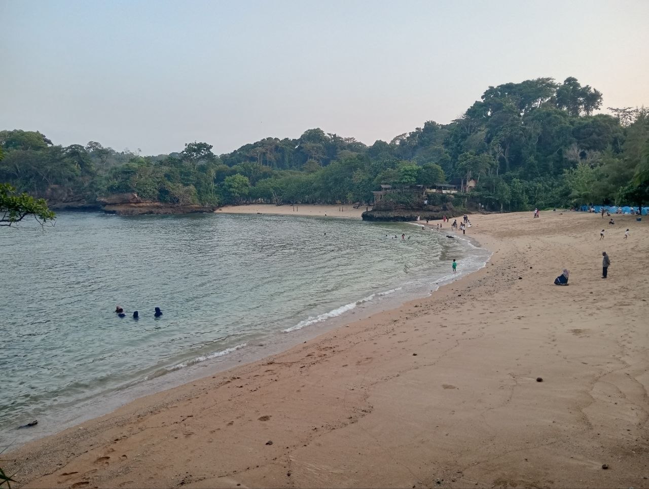 Viral Tiket Ganda Pantai Ngliyep, Sistem Loket Diubah