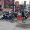 Trotoar Soekarno-Hatta Malang Dipakai Parkir, Warganet Soroti Fungsi Fasilitas Publik