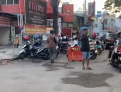 Trotoar Soekarno-Hatta Malang Dipakai Parkir, Warganet Soroti Fungsi Fasilitas Publik