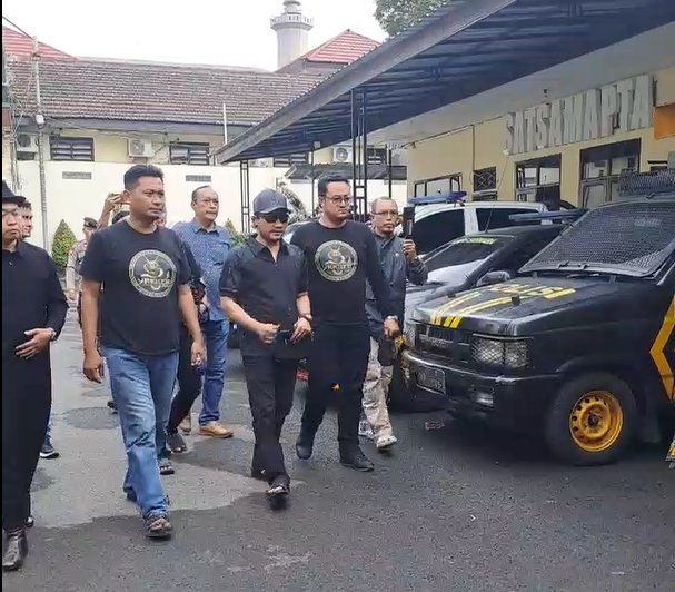 Dugaan Pelecehan Seksual di Ponpes Kabupaten Malang Dilaporkan ke Polisi, Yakuza Maneges Kawal Korban Dugaan Pelecehan Seksual di Ponpes Kabupaten Malang Dilaporkan ke Polisi, Yakuza Maneges Kawal Korban