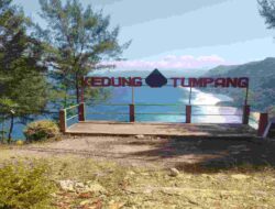 Pantai Kedung Tumpang Tulungagung, Hidden Gem dengan Kolam Alami yang Viral di Jawa Timur