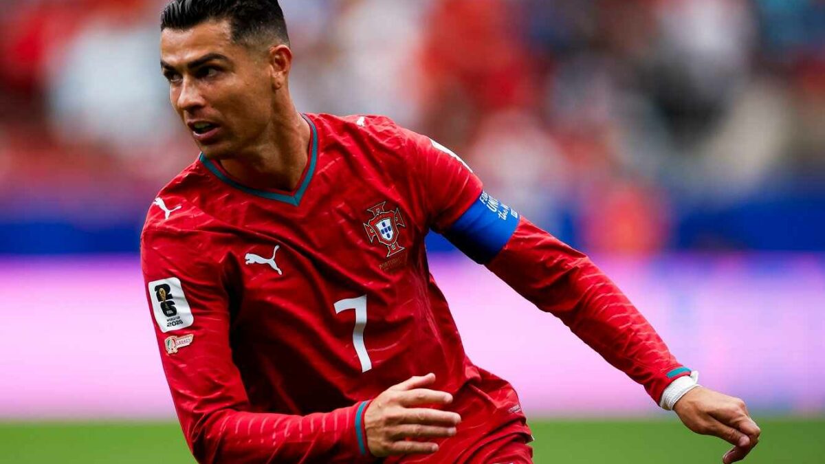 Rahasia Cristiano Ronaldo Tetap Bugar di Usia 41 Tahun, No Sugar hingga Pantang Minum Susu