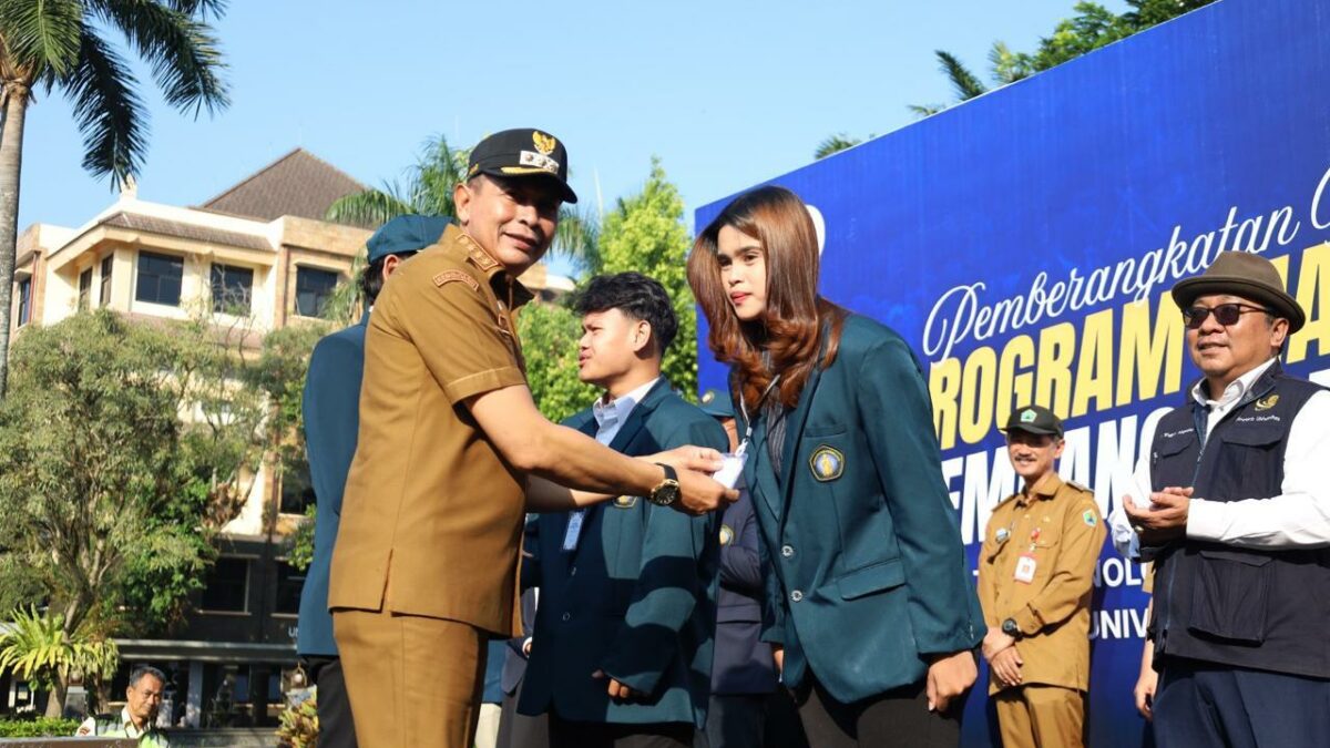 Sebanyak 856 Mahasiswa FTAB UB Diterjunkan ke 57 Kelurahan, Wali Kota Titipkan Program RT Berkelas