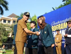 Sebanyak 856 Mahasiswa FTAB UB Diterjunkan ke 57 Kelurahan, Wali Kota Titipkan Program RT Berkelas