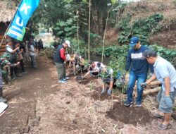 Pakisaji Perkuat Gerakan Cinta Lingkungan Lewat Bersih Sungai, Tanam Pohon, dan Tebar Ikan