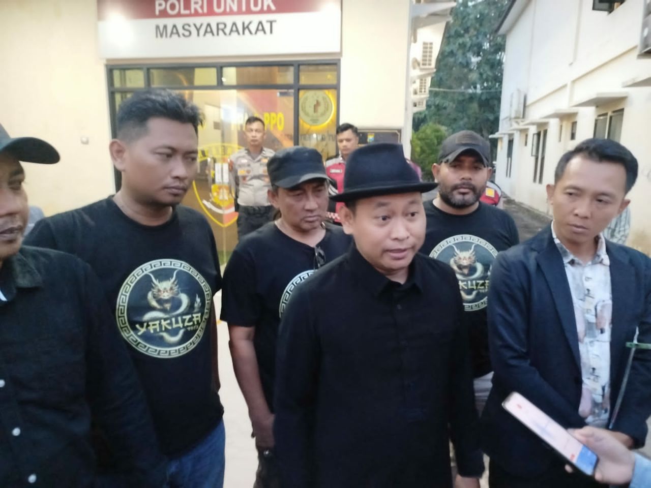 Dugaan Pelecehan Seksual di Lingkungan Pondok Pesantren Dilaporkan ke Polres Malang, Korban Didampingi Organisasi Sosial Dugaan Pelecehan Seksual di Lingkungan Pondok Pesantren Dilaporkan ke Polres Malang, Korban Didampingi Organisasi Sosial