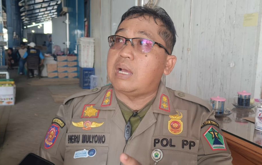 Satpol PP Kota Malang Siap Bongkar Paksa Parkiran di Atas Irigasi Jika Tenggat Berakhir Satpol PP Kota Malang Siap Bongkar Paksa Parkiran di Atas Irigasi Jika Tenggat Berakhir