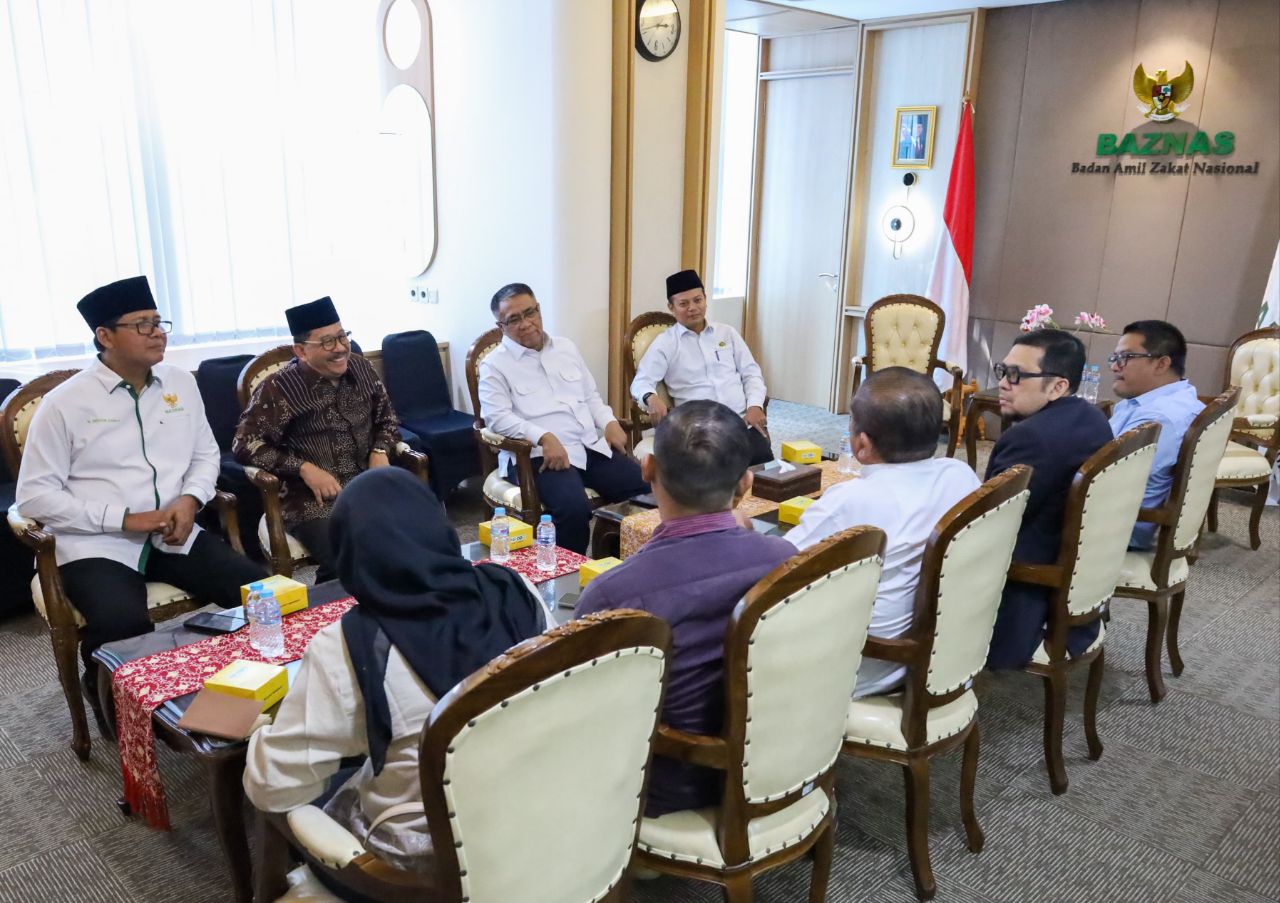 BAZNAS dan DPR RI Siapkan UPZ, Penghimpunan Zakat Pegawai AKD Didorong Lebih Optimal BAZNAS dan DPR RI Siapkan UPZ, Penghimpunan Zakat Pegawai AKD Didorong Lebih Optimal