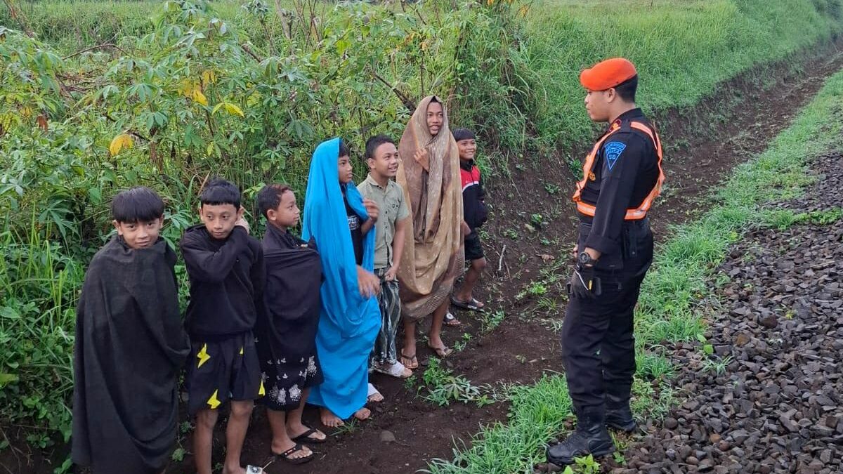 Libur Sekolah, KAI Daop 8 Surabaya Ingatkan Anak-Anak Malang Jangan Bermain di Rel Kereta Api