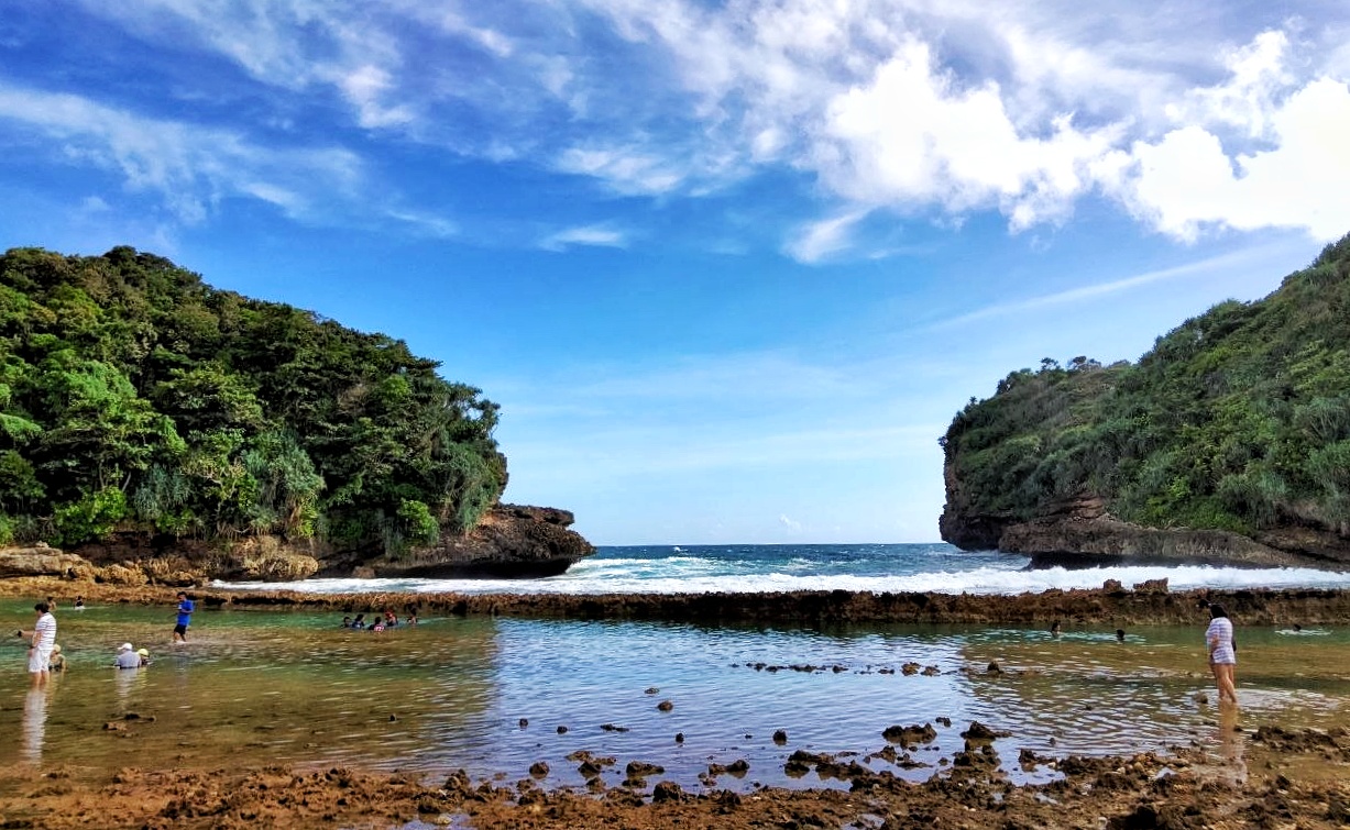5 Pantai Kids Friendly di Malang Selatan, Pilihan Aman untuk Libur Sekolah Bersama Anak