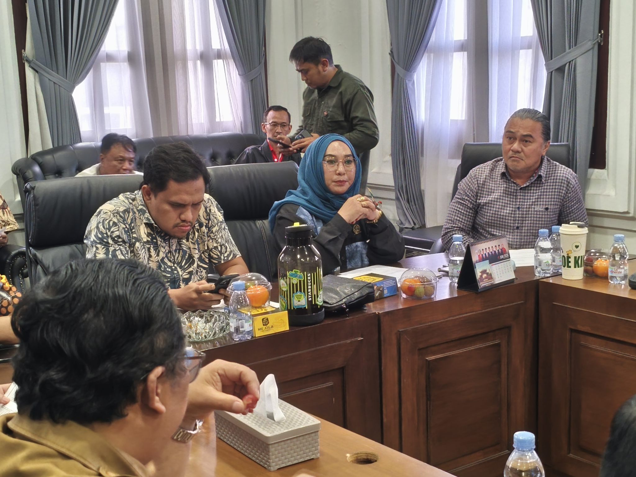 PBG Belum Terbit, DPRD Soroti Operasional Hotel Aston yang Miliki Lantai Tambahan PBG Belum Terbit, DPRD Soroti Operasional Hotel Aston yang Miliki Lantai Tambahan