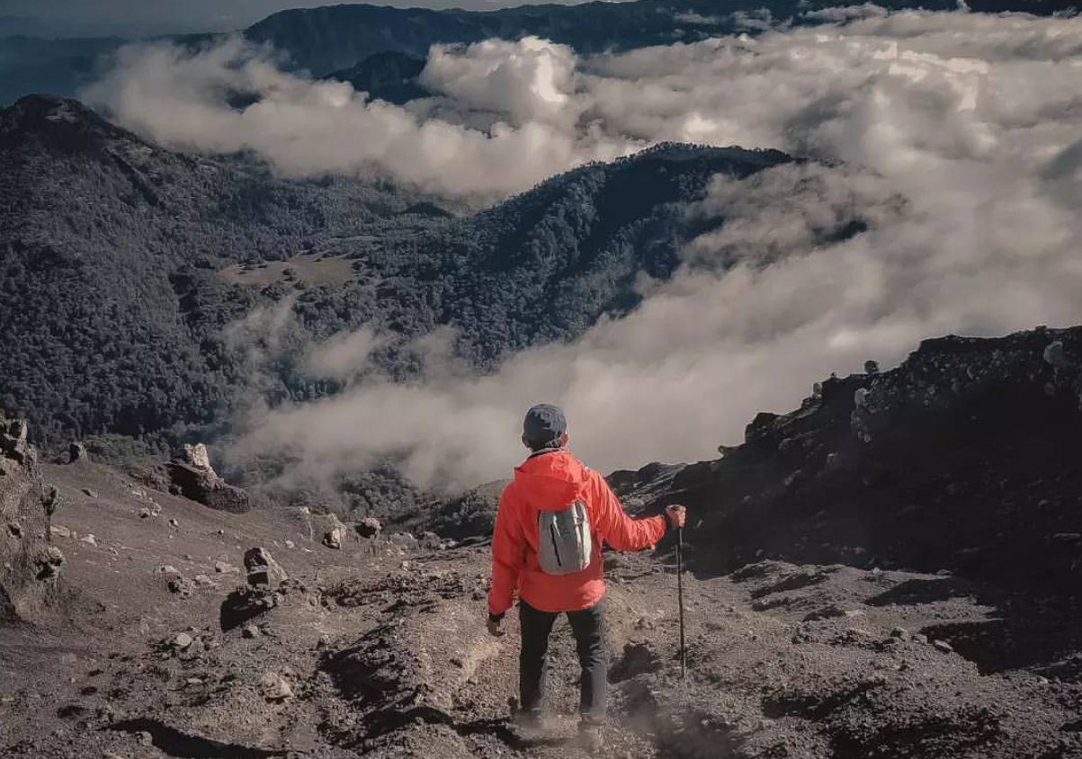 Semeru Bukan Gunung Buat FOMO, Ini Alasan Kenapa Pendaki Pemula Sebaiknya Pikir Dua Kali