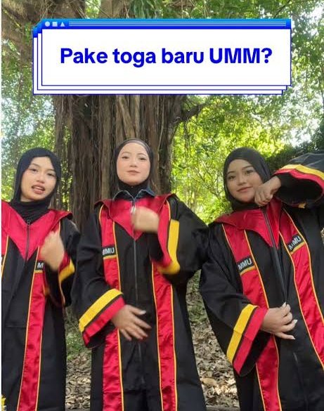 UMM Tarik Seluruh Toga Baru usai Viral Mirip Kostum Bantengan, Wisuda Kembali Gunakan Toga Lama UMM Tarik Seluruh Toga Baru usai Viral Mirip Kostum Bantengan, Wisuda Kembali Gunakan Toga Lama