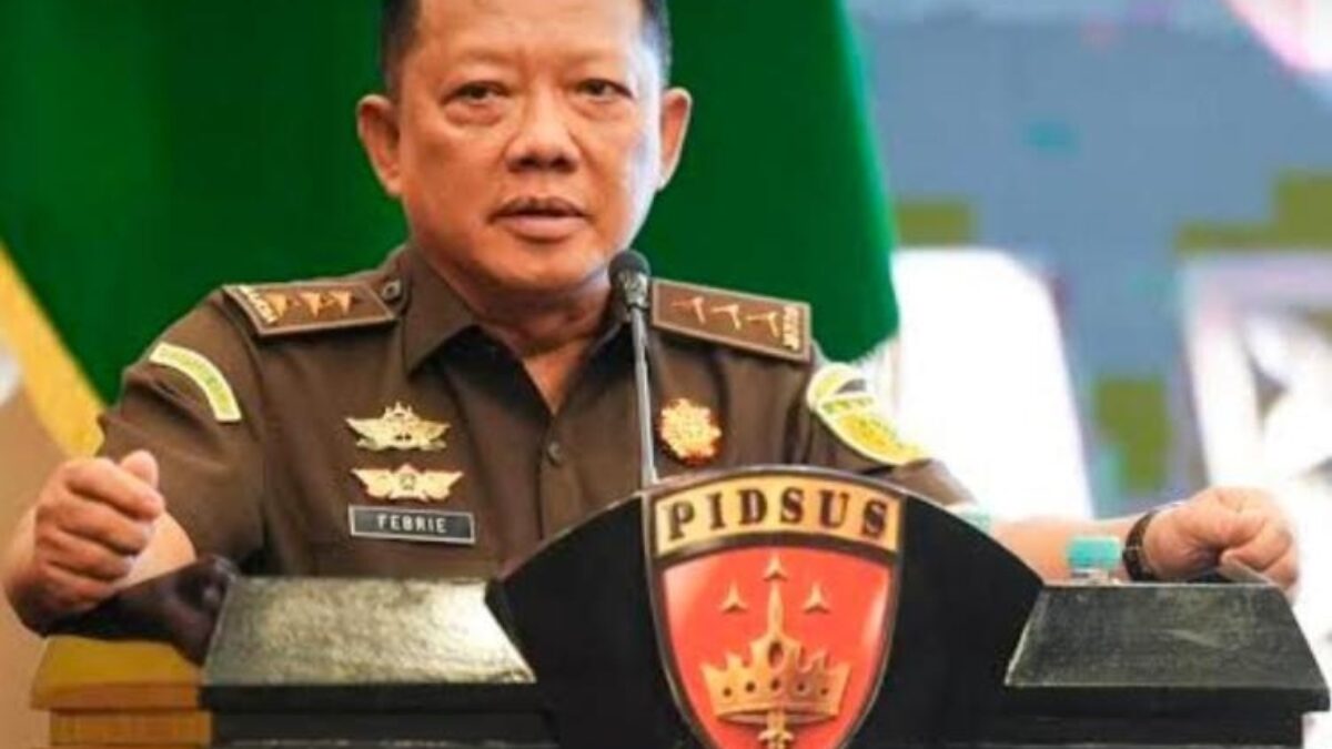 Febrie Adriansyah Resmi Mundur dari Jampidsus, Kejagung Pastikan Penanganan Perkara Tetap Berjalan Febrie Adriansyah Resmi Mundur dari Jampidsus, Kejagung Pastikan Penanganan Perkara Tetap Berjalan