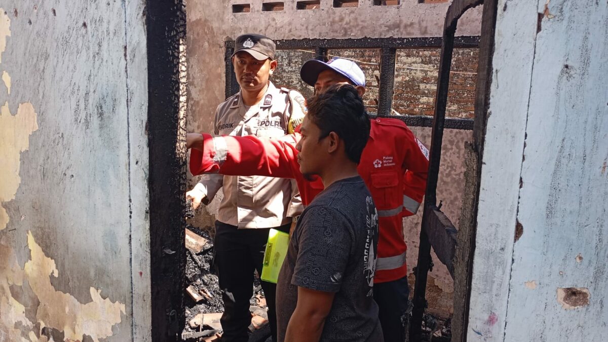 Diduga Bermain Korek Api, Rumah di Pakisaji Hangus Dilalap Api