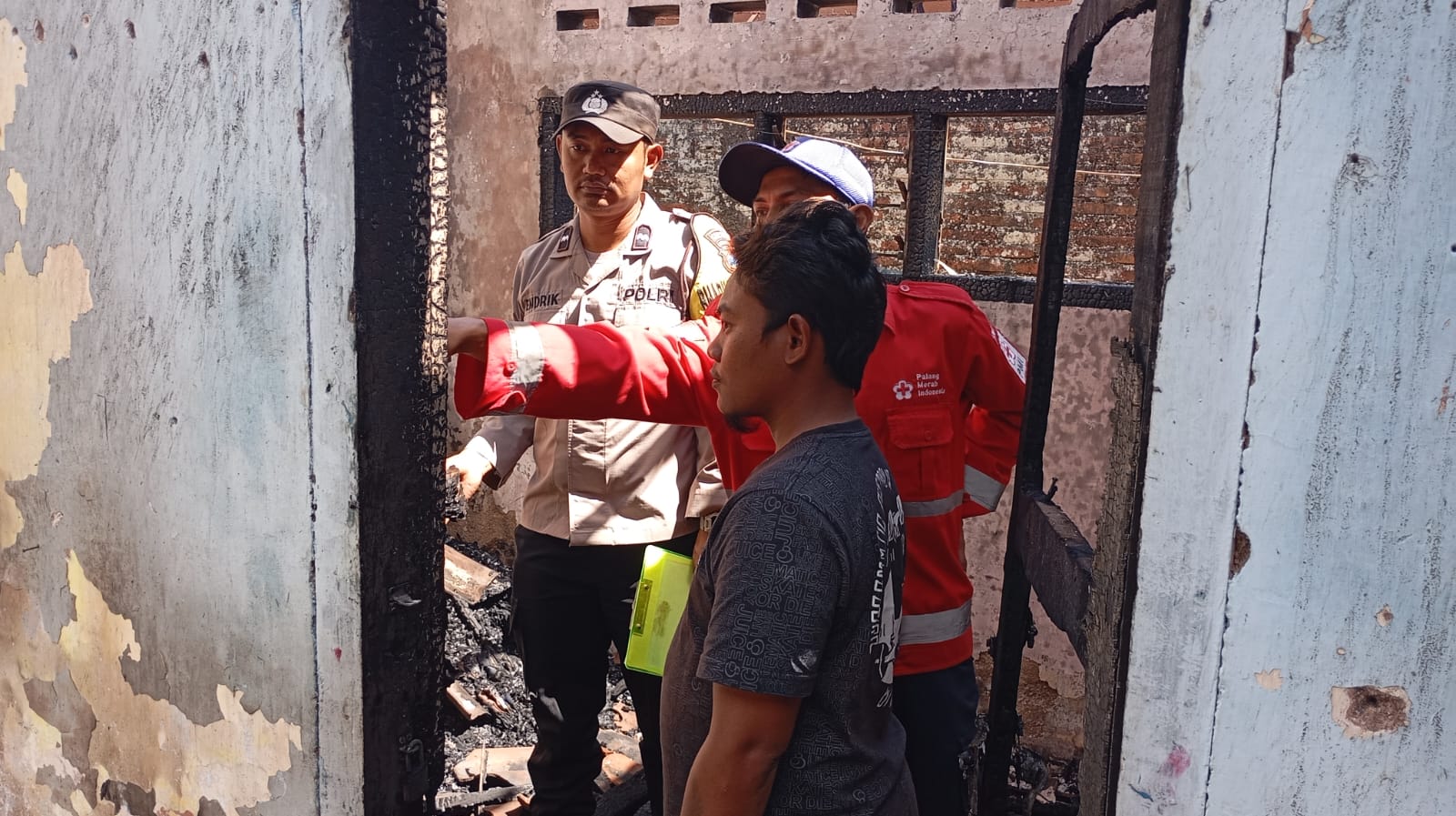 Diduga Bermain Korek Api, Rumah di Pakisaji Hangus Dilalap Api