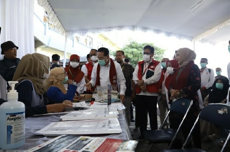 Wamenkes Genjot Deteksi Dini TBC, Kabupaten Malang Perkuat Skrining Berbasis AI Wamenkes Genjot Deteksi Dini TBC, Kabupaten Malang Perkuat Skrining Berbasis AI