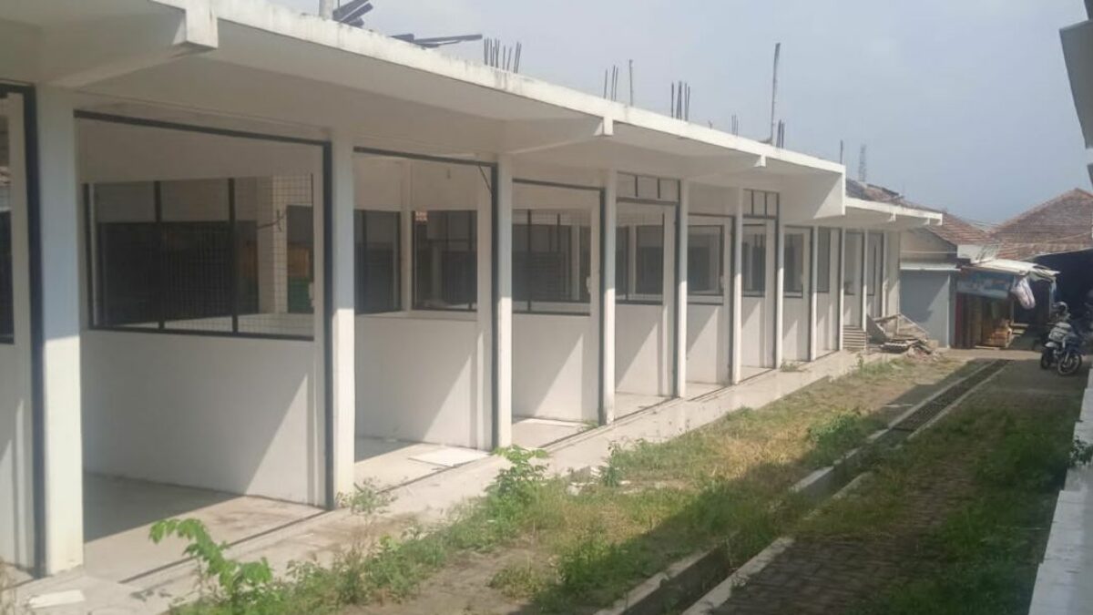 Meski Kios Dibangun Swadaya di Lahan Pemerintah, Disperindag Ngaku Tak Bisa Intervensi