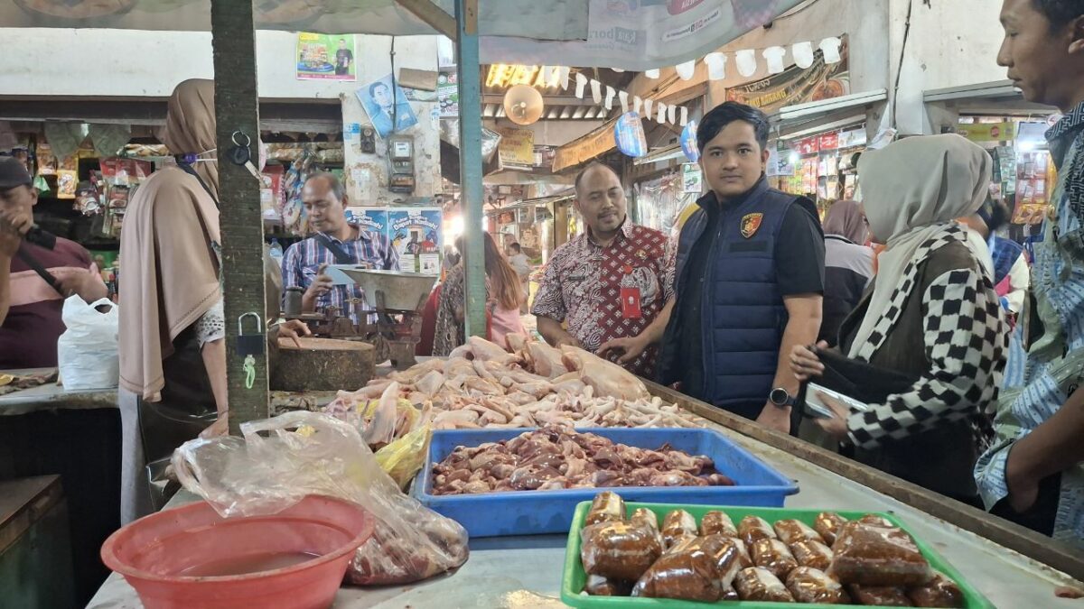 Harga Ayam dan Telur di Pasar Kepanjen Tetap Stabil, Sidak Ungkap Stok Melimpah Meski SPPG Berhenti Beroperasi