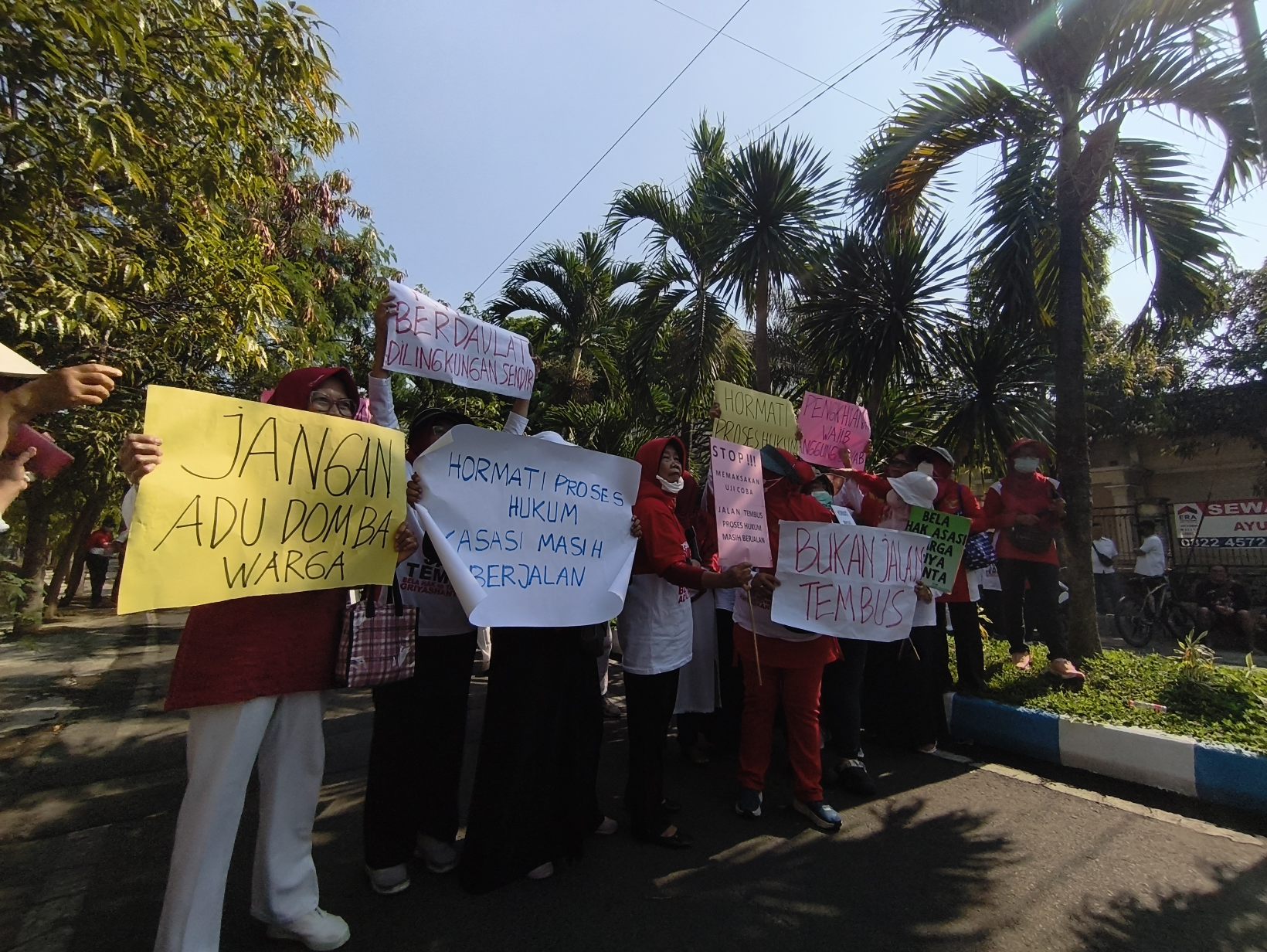 Belasan Tahun Polemik Jalan Tembus Tak Tuntas, Warga Griyashanta Tantang Wali Kota Malang Temui Mereka