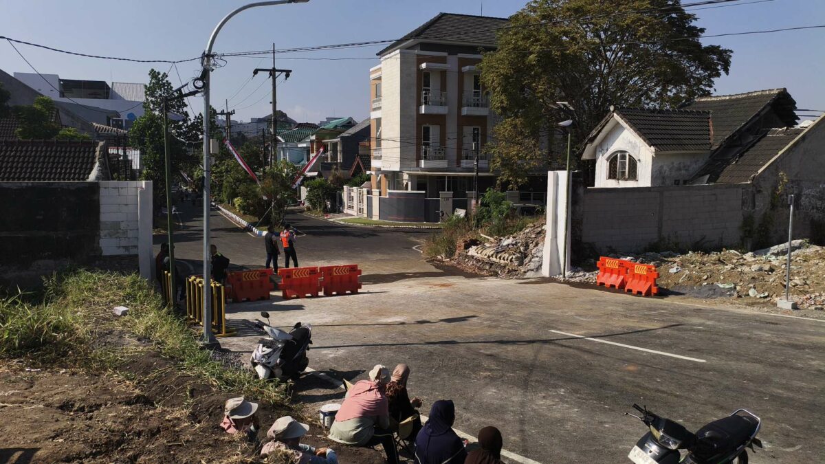 Dishub Akui Blokade Jalan Griyashanta Langgar Aturan, Pemkot Malang Masih Pilih Menunggu
