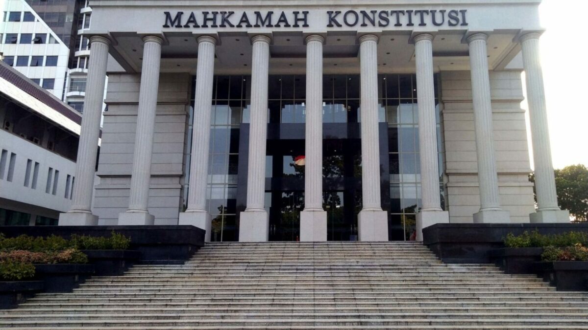 MK Tegaskan Pilkada Tetap Dipilih Langsung Rakyat, Gugatan Mahasiswa Tidak Diterima