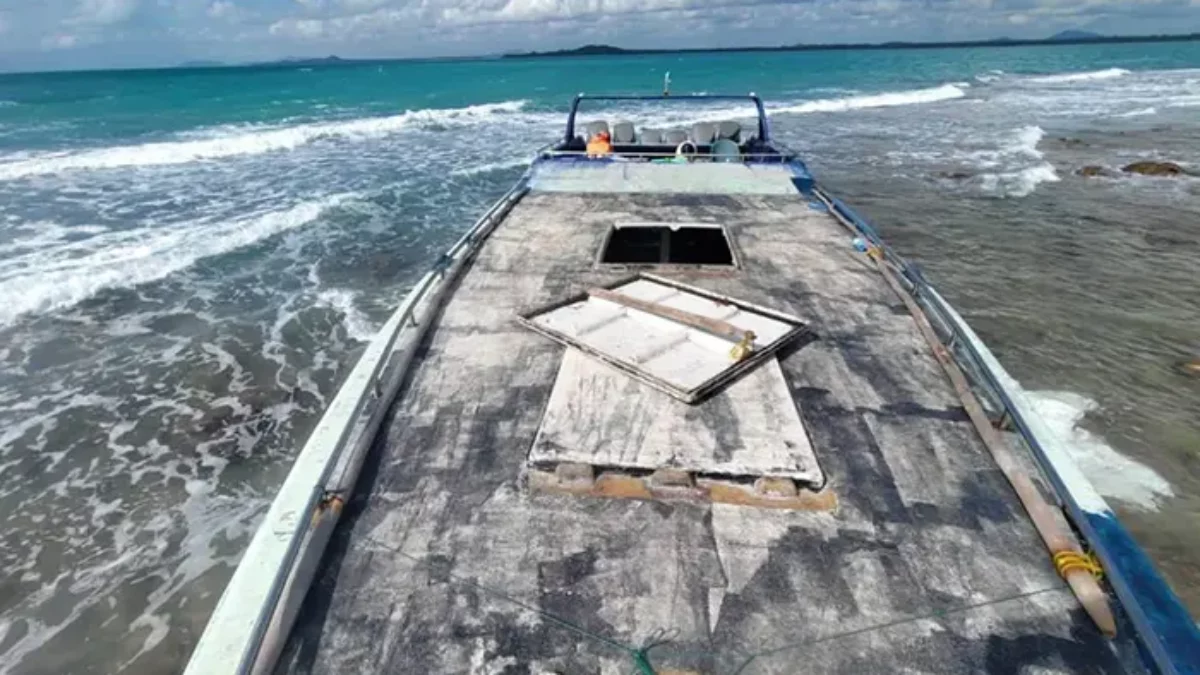 Kapal Cepat Bermesin Enam Ditangkap, TNI AL Sita 97 Karung Pasir Timah Senilai Rp3,46 Miliar