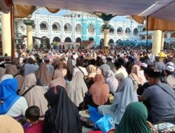 Puluhan Ribu Jamaah Padati Pasuruan pada Puncak Haul ke-45 KH Abdul Hamid