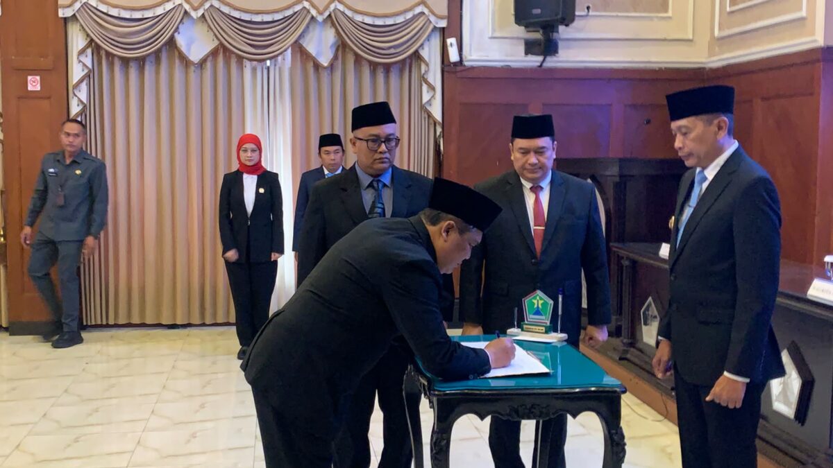 Sekda Kosong, Wali Kota Melantik Kadis PUPRPKP Menjadi PJ Sekda